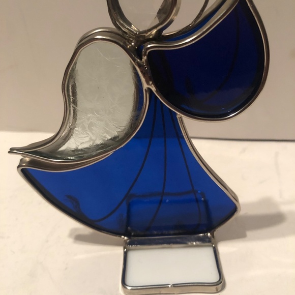 Adorable stained glass angel ready for your mantel. Used but like new - Picture 8 of 10